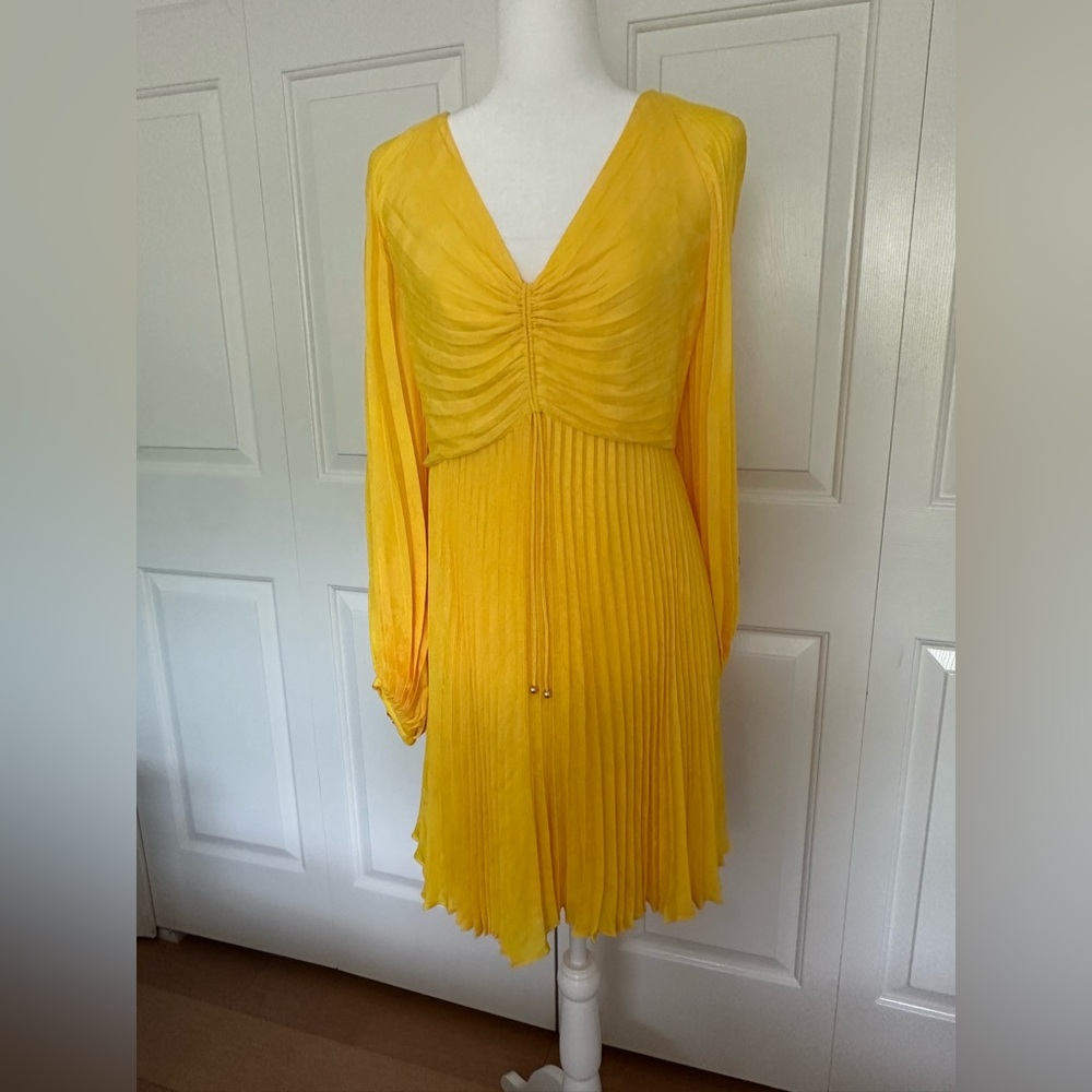 Banana Republic Yellow Ruched V-Neck Bishop Sleeve Dress